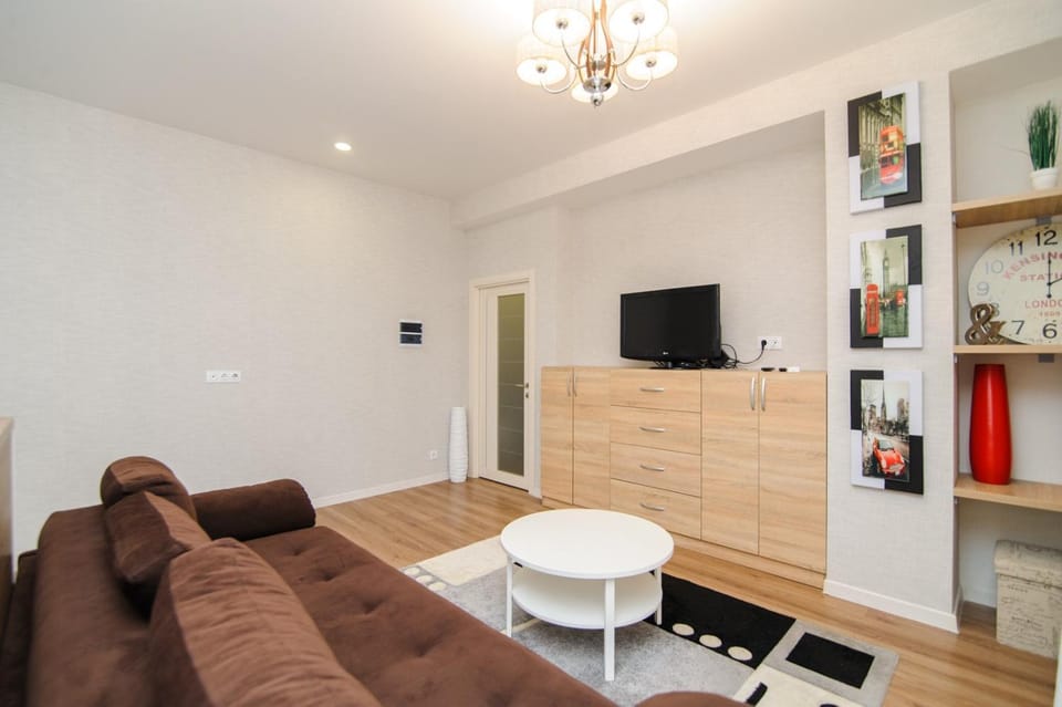 Grand and Great 2-bedrooms Apartments Apartment in Chișinău