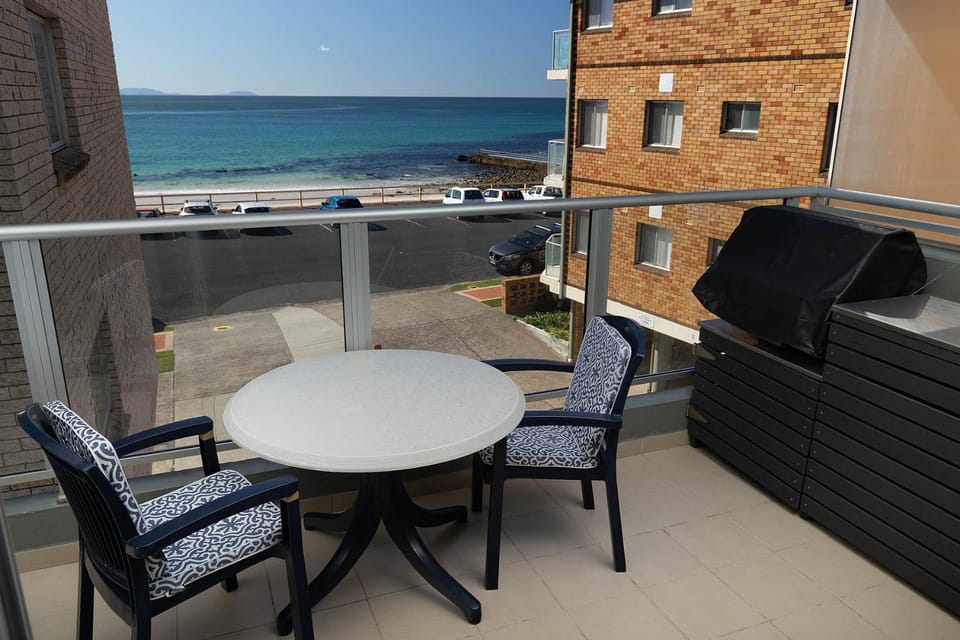 Patio, BBQ facilities