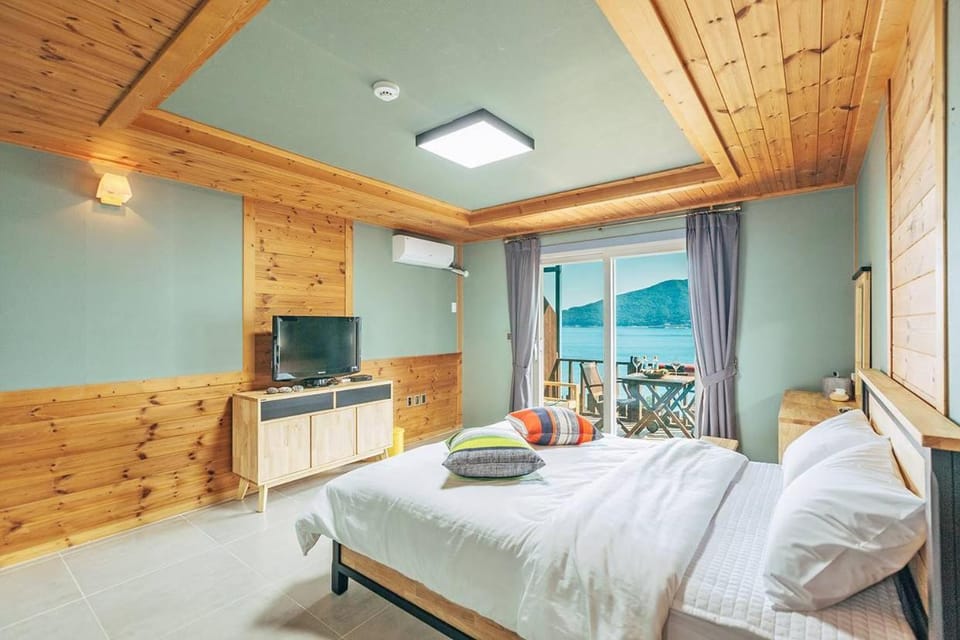 Sinbibada pension House in South Korea