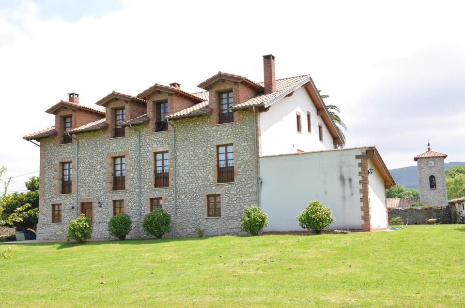 Property building, Day, Garden