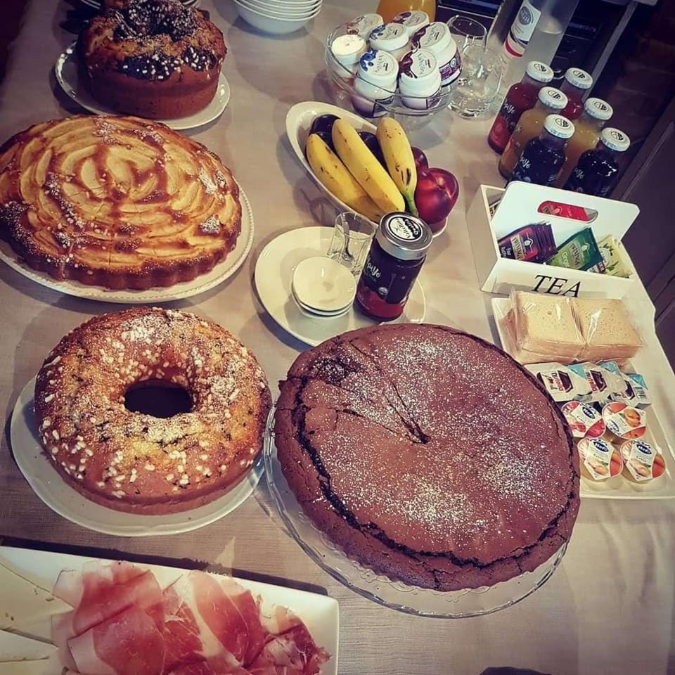 Continental breakfast, Italian breakfast