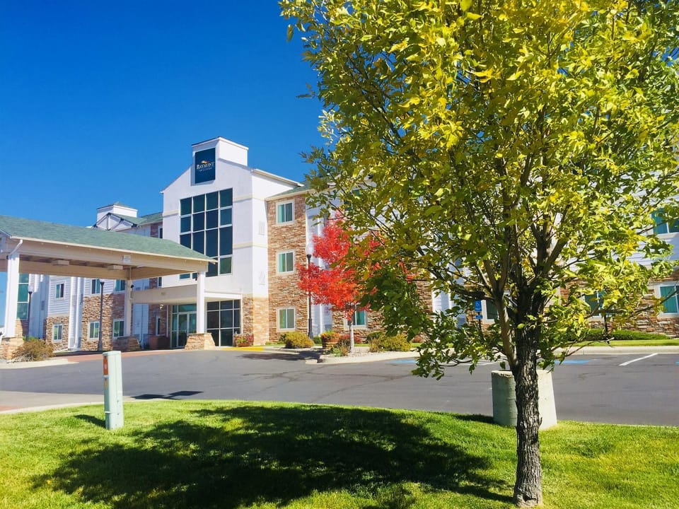 Baymont by Wyndham Sheridan Hotel in Sheridan