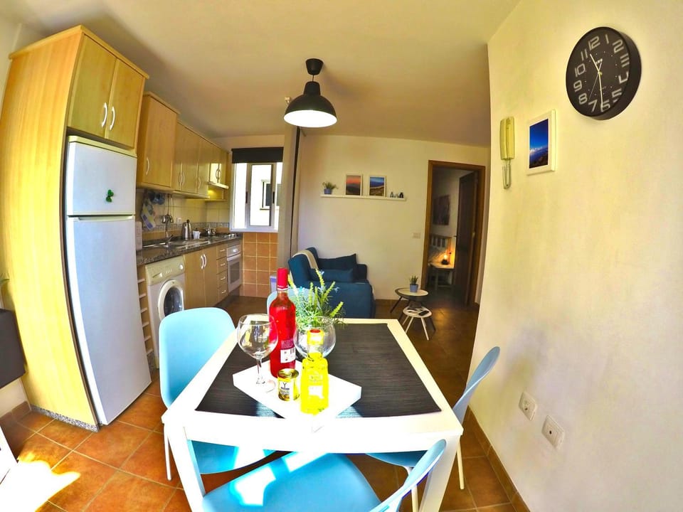Food and drinks, Dining area