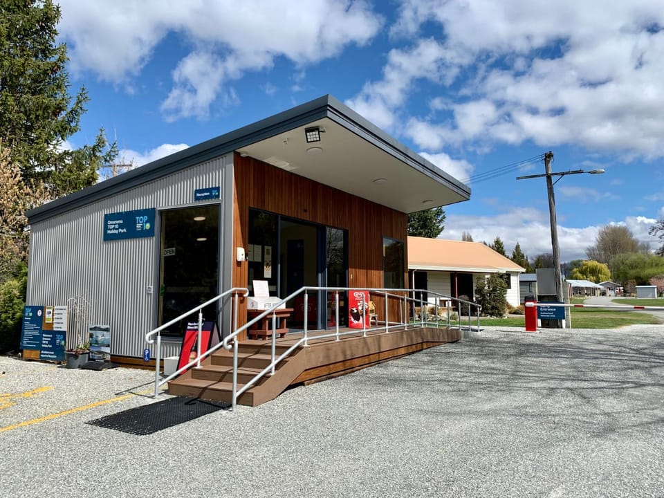 Omarama TOP10 Holiday Park Campground/ 
RV Resort in Otago