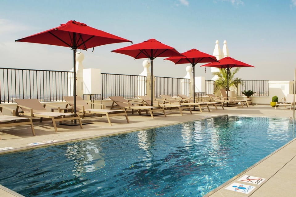 Swimming pool, Swimming pool