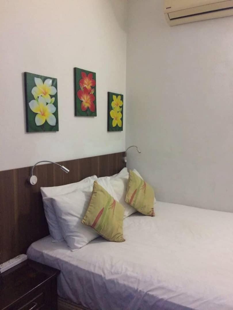 Cozy Middle Room at Suria Kipark Damansara Homestay with Fully Equipped Kitchen and Laundry Vacation rental in Selangor, Malaysia