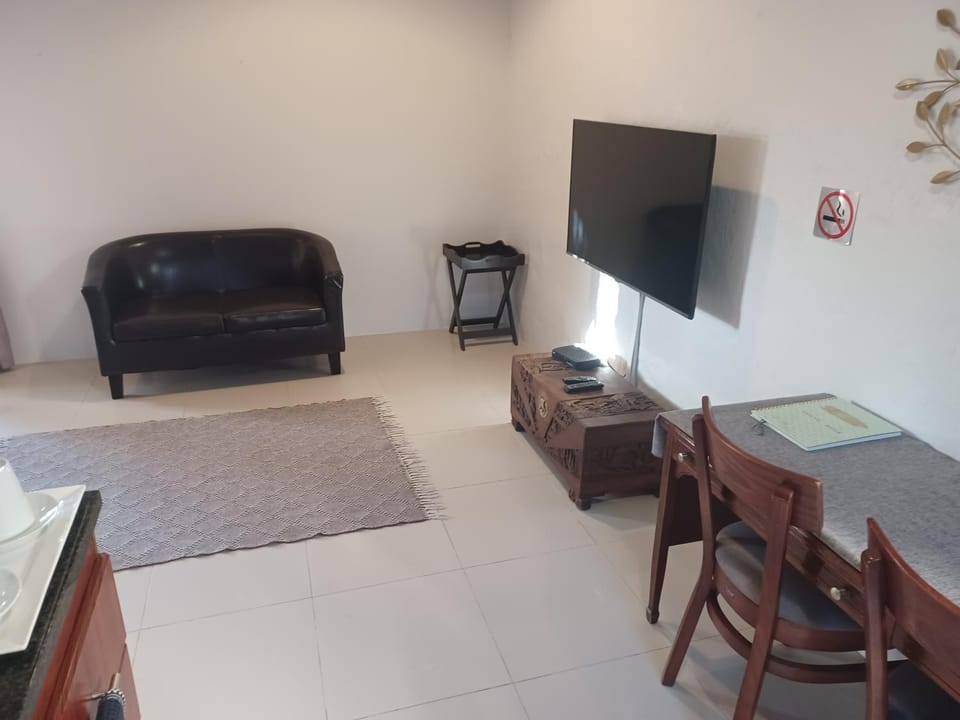 Communal lounge/ TV room, TV and multimedia