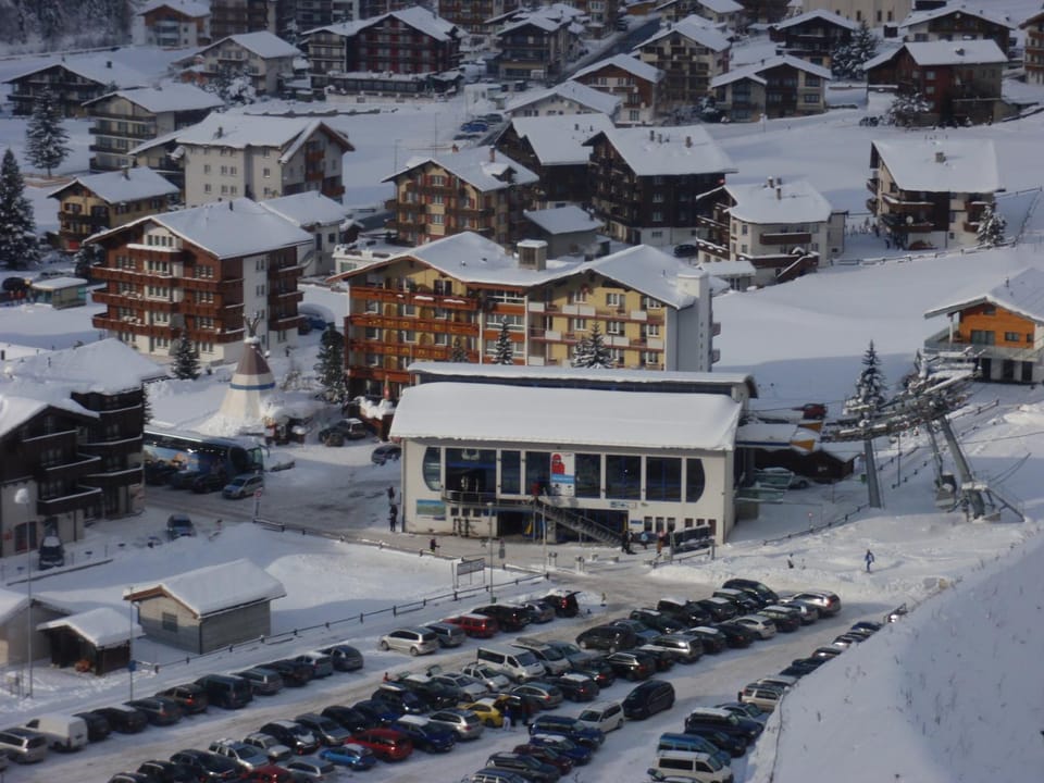 Property building, Winter