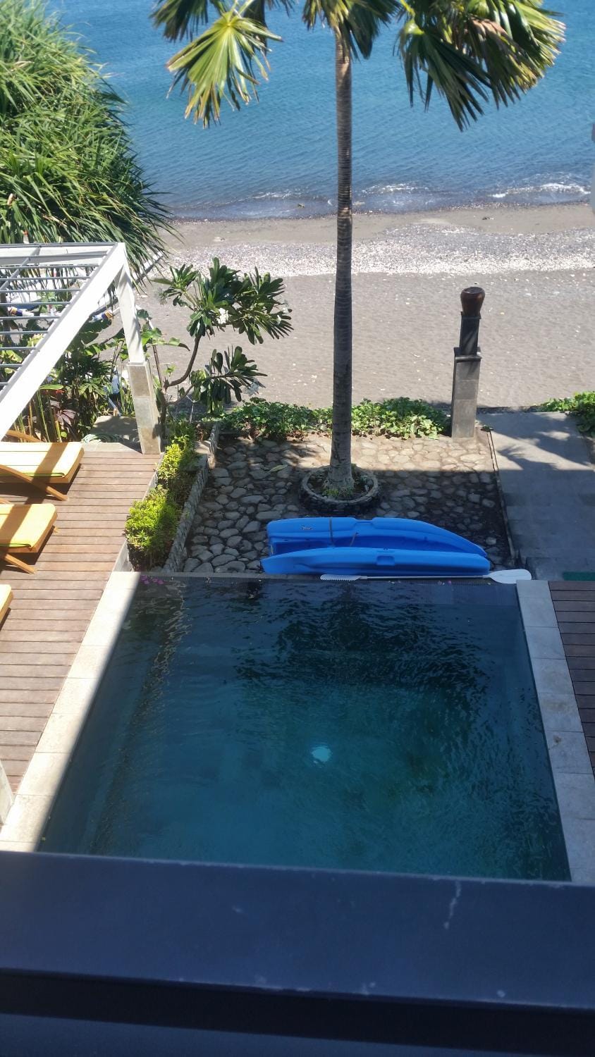 Swimming pool, Swimming pool