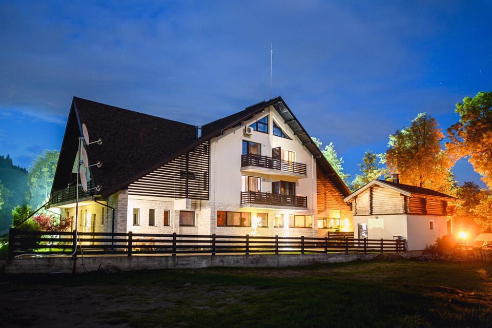 Pension Pîrîu' Morii Bed and Breakfast in Romania