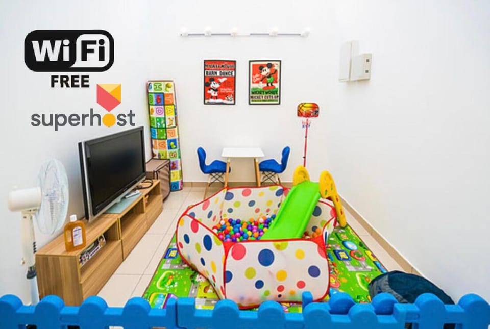 4-Bedrm ensuite family friendly house near Aeon Bukit Indah House in Johor Bahru