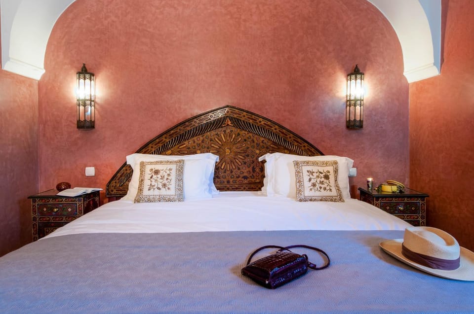 Charming villa in the heart of Marrakech palm grove Bed and Breakfast in Marrakesh