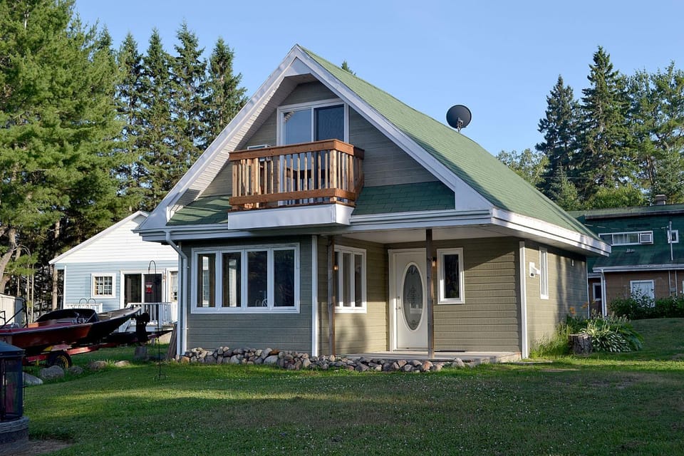 Facade/entrance, Lake view, Lake view