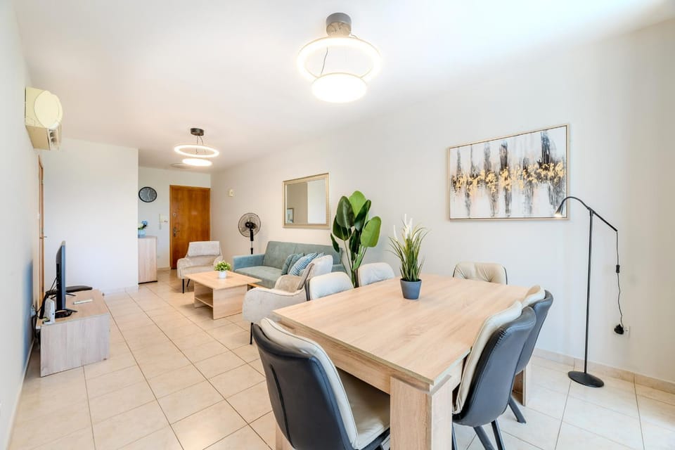 Mediterranean Sunrise Complex Apartment in Oroklini