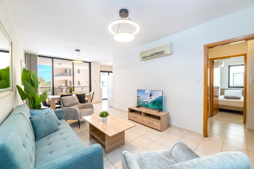 Mediterranean Sunrise Complex Apartment in Oroklini
