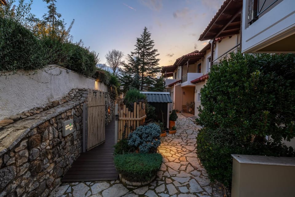Property building, Spa and wellness centre/facilities