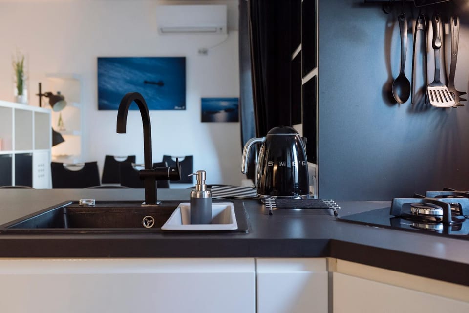 Luxury Flat 8 near Metro Apartment in Bucharest