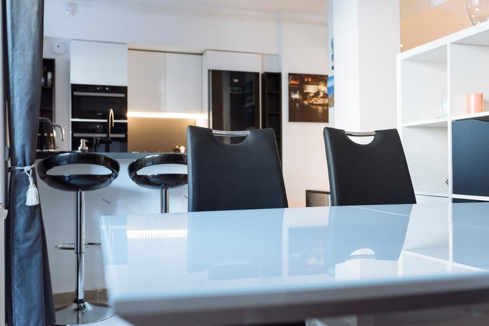 Luxury Flat 8 near Metro Apartment in Bucharest