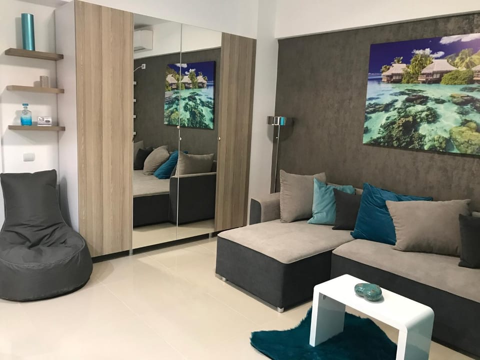 Luxury Flat 9 near Metro Apartment in Bucharest