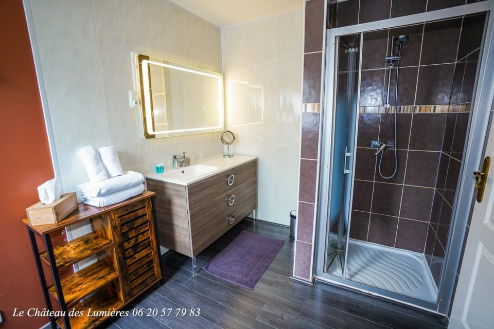 Shower, Bathroom, Bedroom