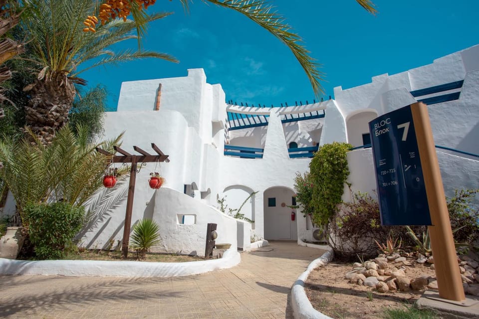 Property building, Garden view