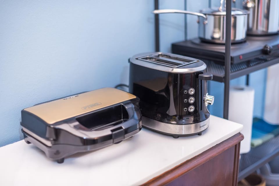 Coffee/tea facilities, Kitchen or kitchenette