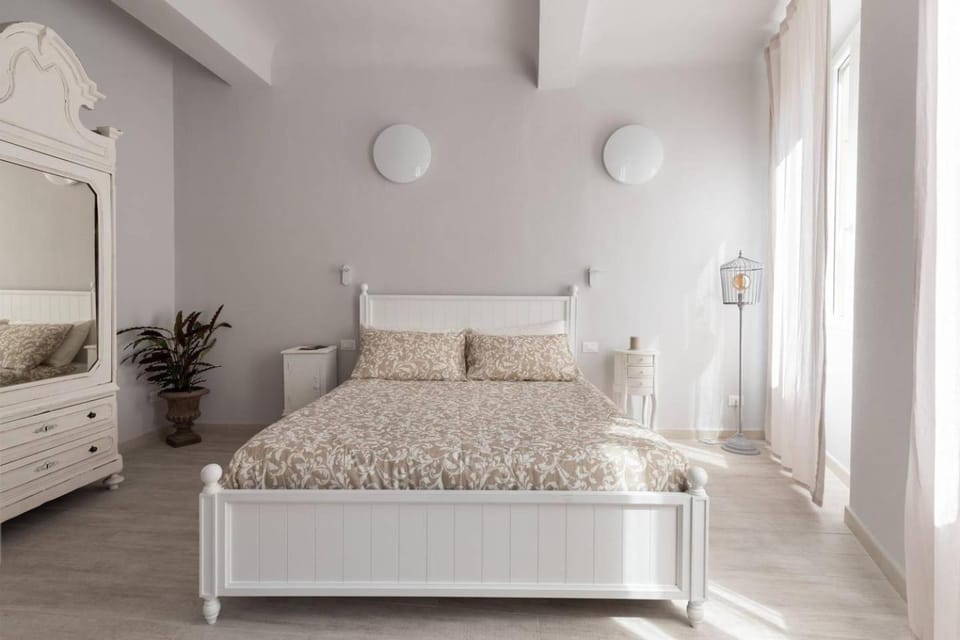 Bed, Photo of the whole room, Bedroom, Facility for disabled guests