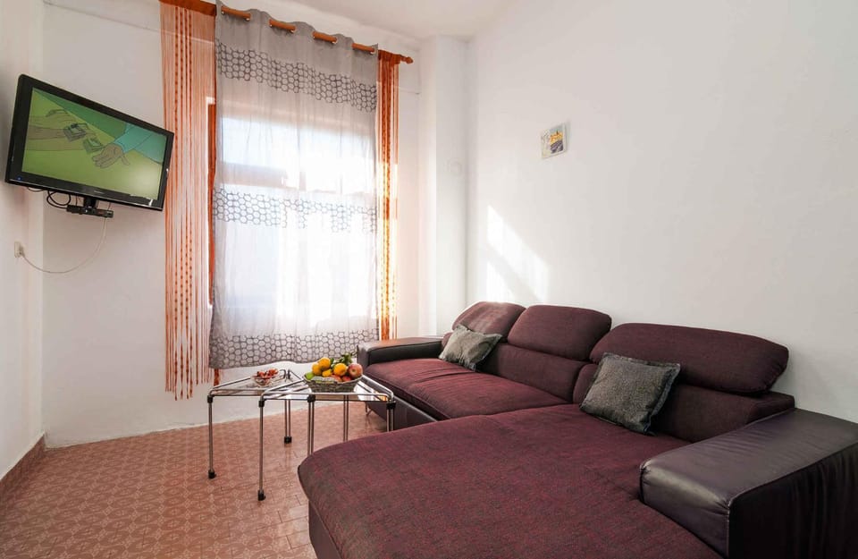 TV and multimedia, Living room, Seating area