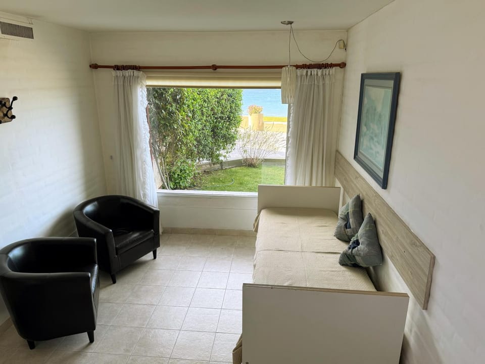 Living room, Sea view