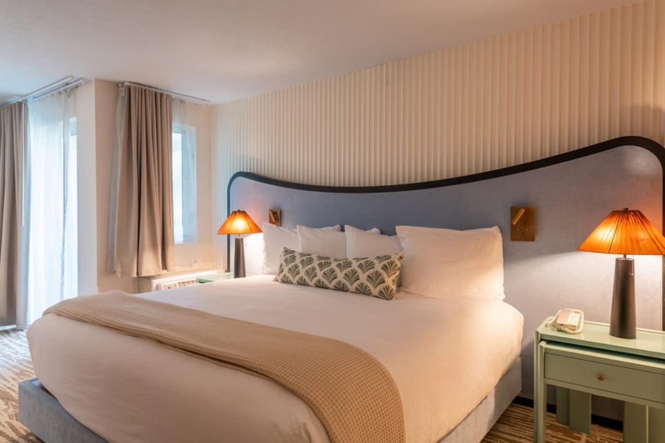 Bed, Photo of the whole room