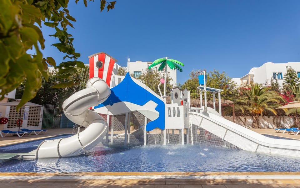 Aqua park, Swimming pool