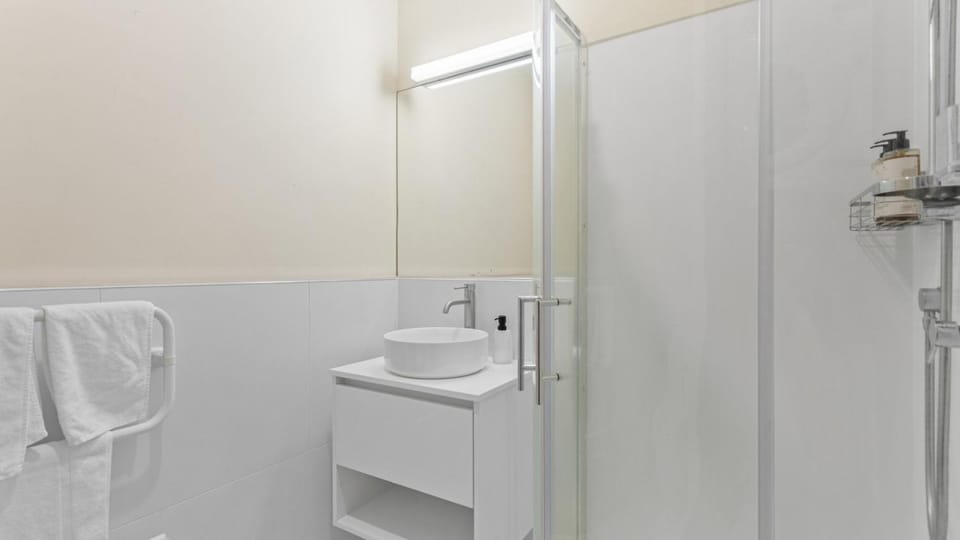 Spacious 3-Bed Waterfront Apartment Apartment hotel in Auckland