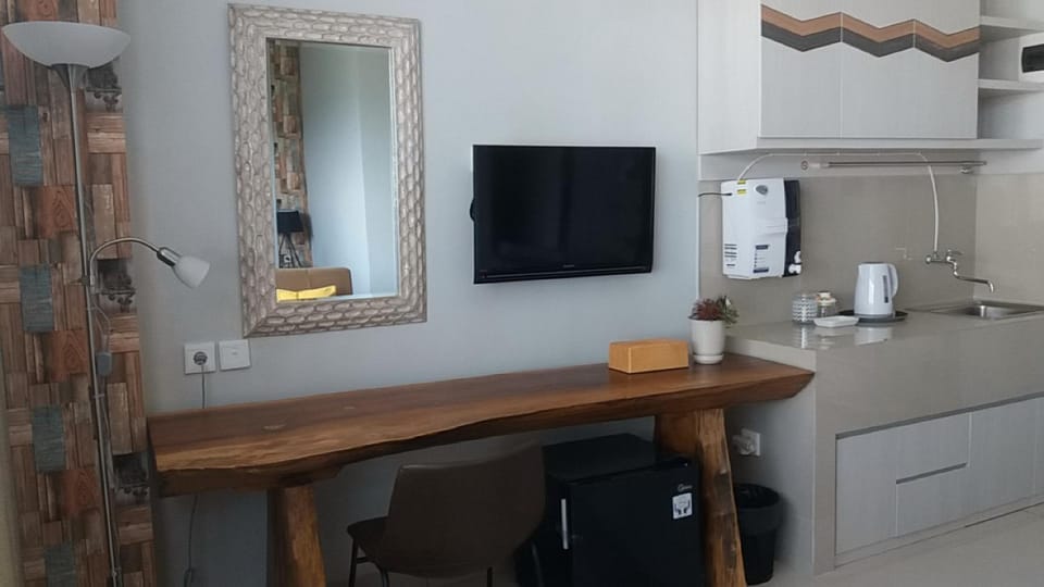 Kitchen or kitchenette, Photo of the whole room, Decorative detail