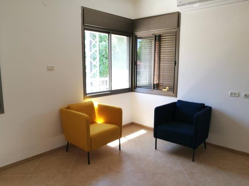 Day, Summer, Seating area, On site