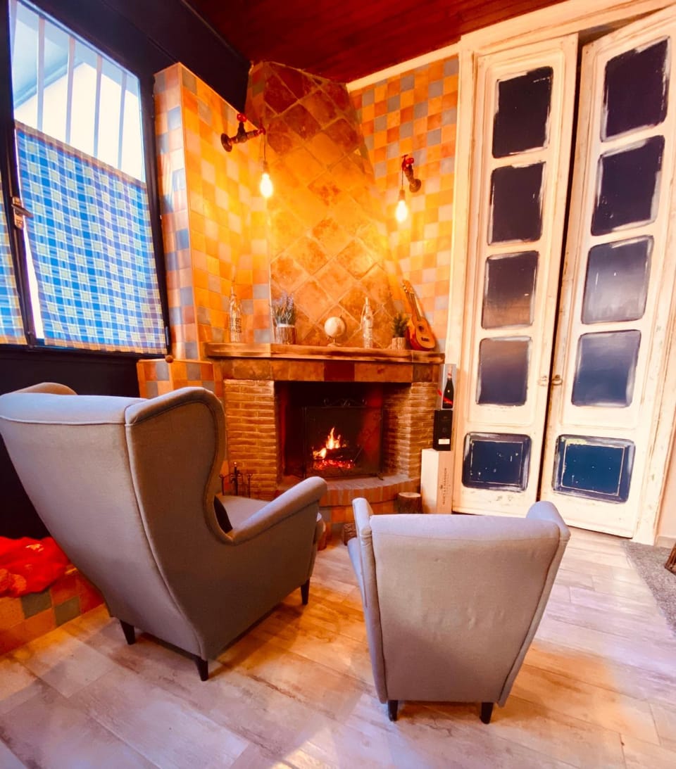 Living room, Seating area, flat iron
