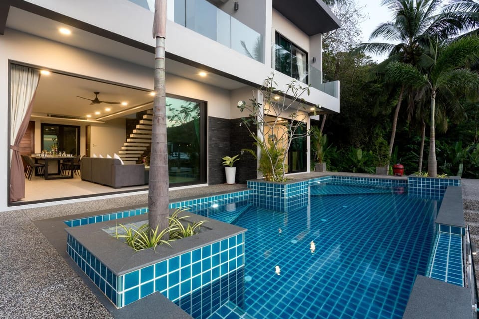 Patio, Swimming pool