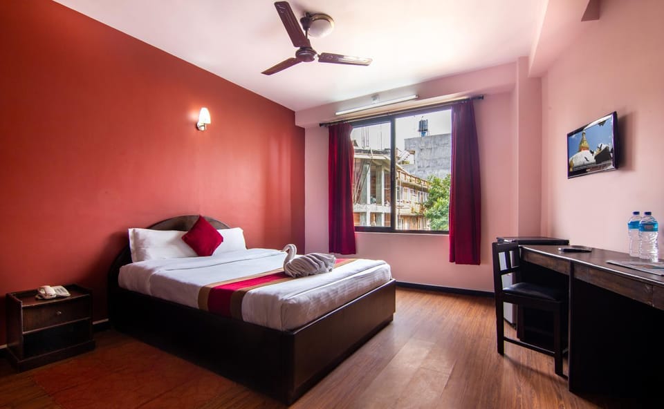 Bed, Photo of the whole room, Bedroom