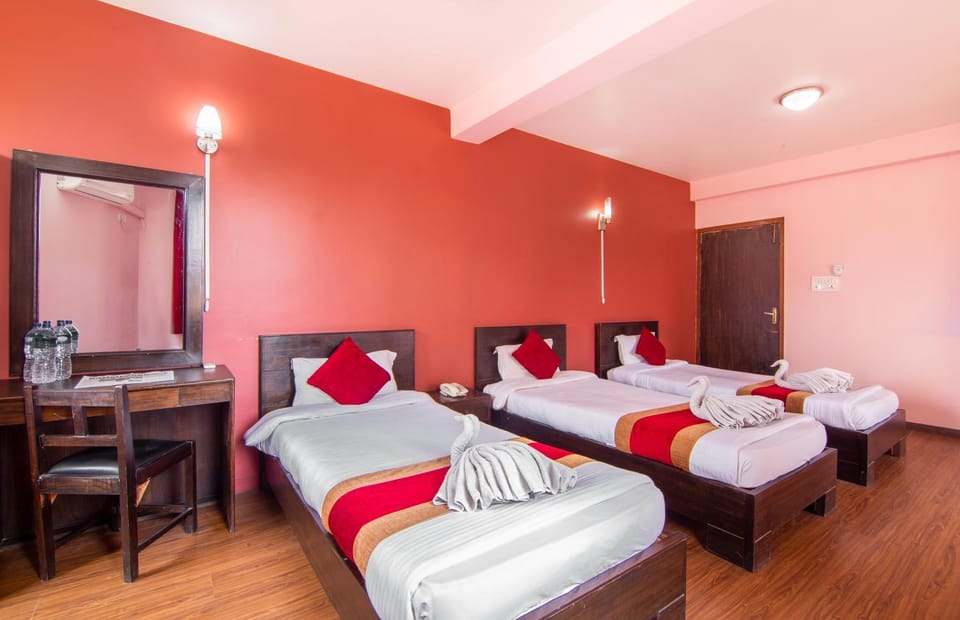 Bed, Photo of the whole room, Bedroom