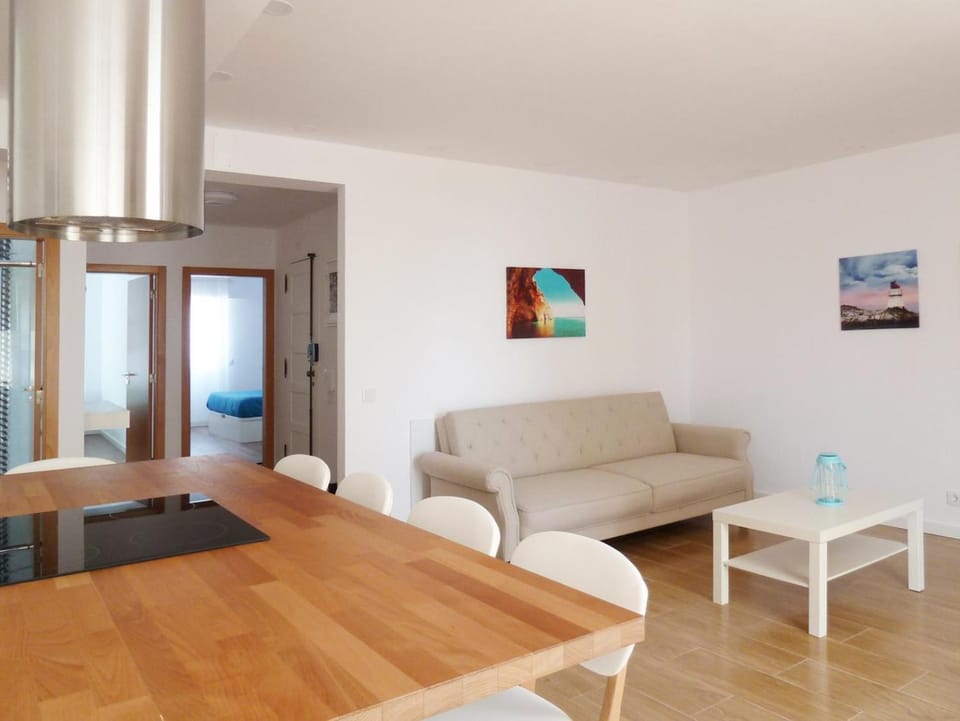 Ocean Breeze Apartment Apartment in Estoril