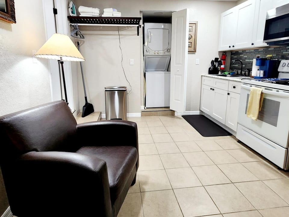 Cozy Studio! Apartment in Lakeland