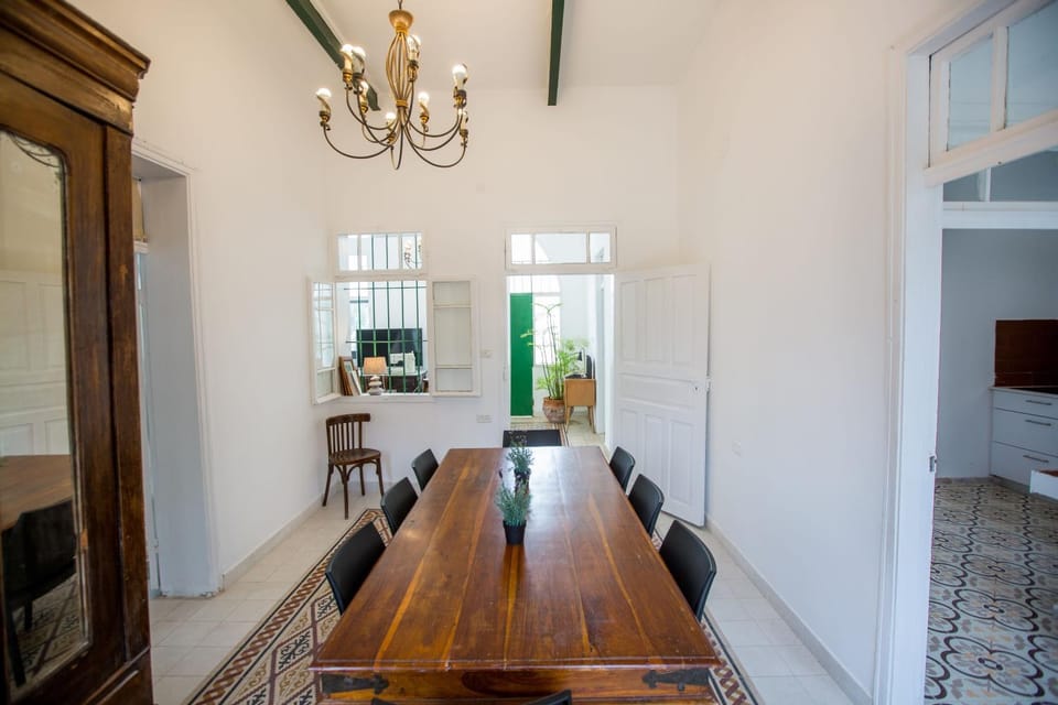 Decorative detail, Dining area