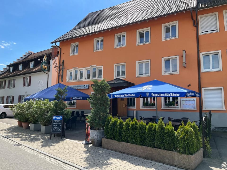Landgasthof Ochsen Bed and Breakfast in Canton of Zurich
