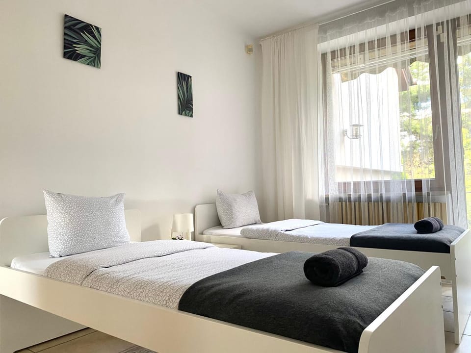 Pokoje Rezydencja Parysa Hostel in Masovian Voivodeship