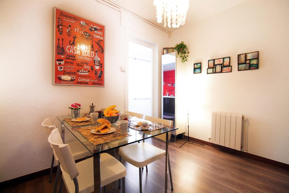 Living room, Decorative detail, Seating area, Dining area