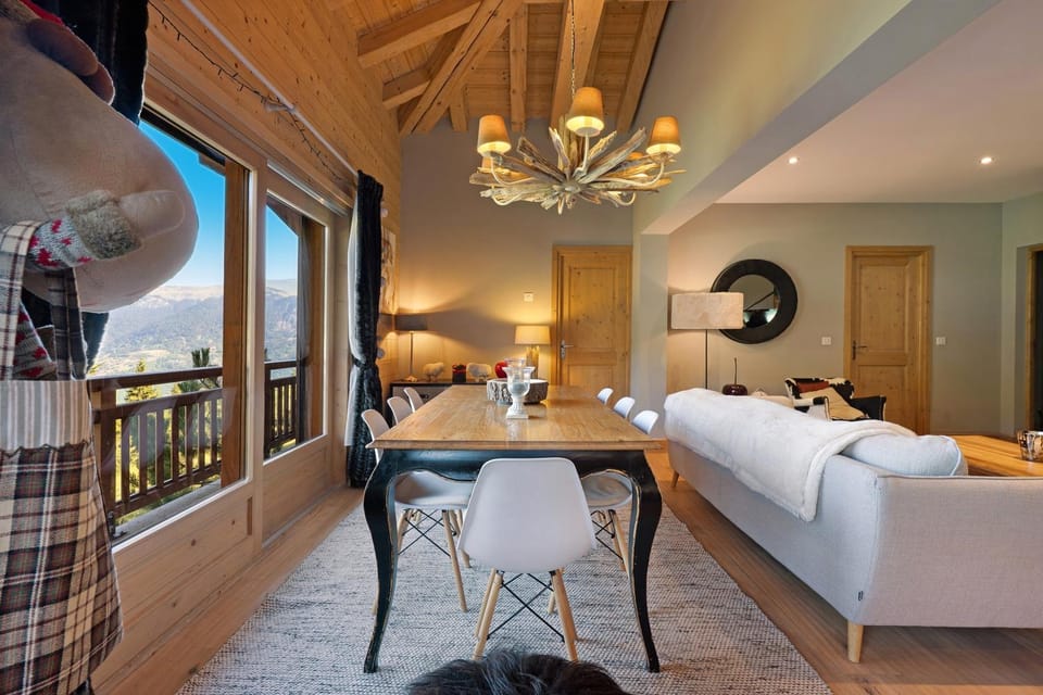Property building, Living room