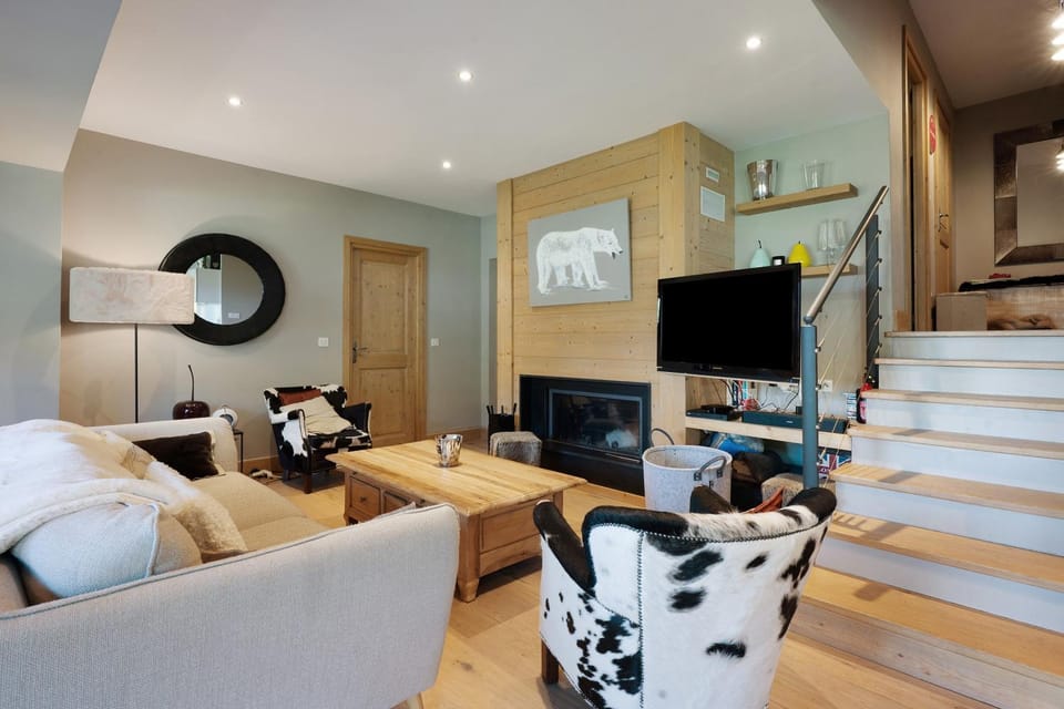 Property building, Living room