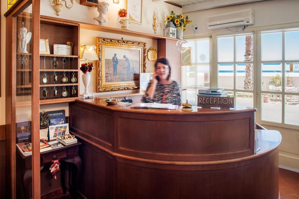 Staff, People, Lobby or reception, Family