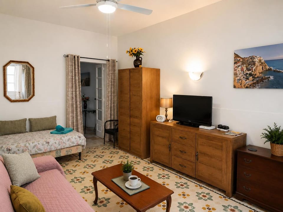 Riviera Holiday Home Near the Sea Apartment in Saint Paul's Bay