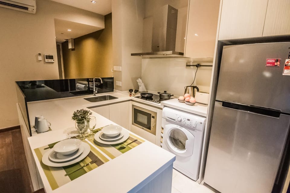 Kitchen or kitchenette, Seating area, Dining area, Area and facilities