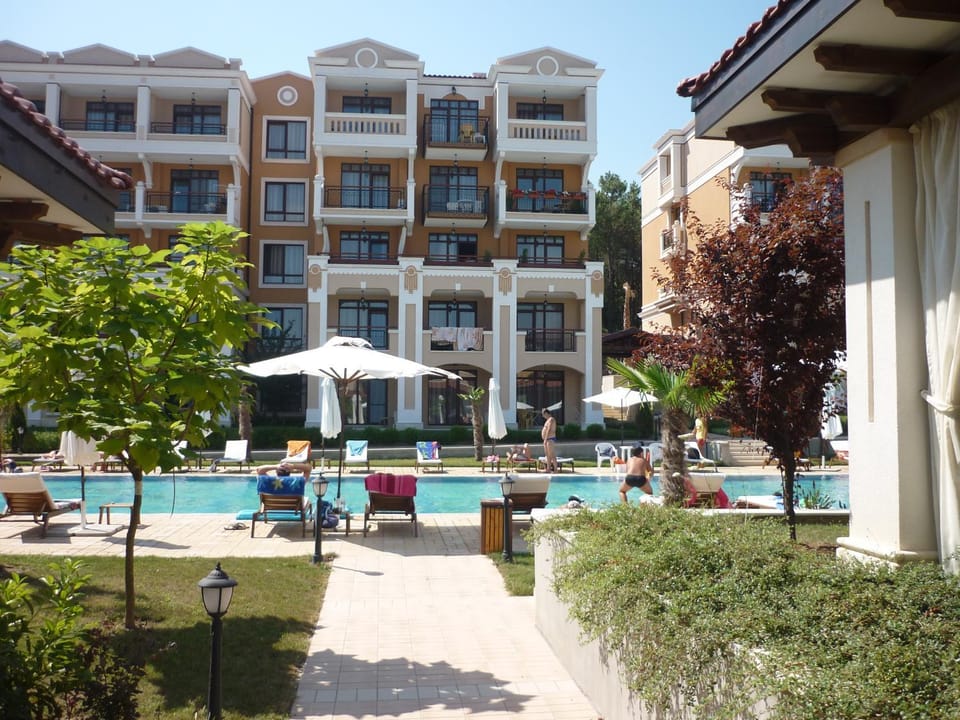 Day, Swimming pool, Swimming pool